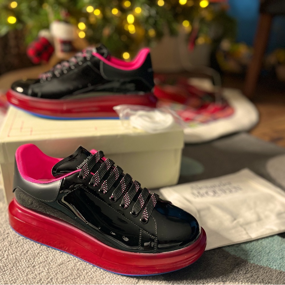 Alexander Mcqueen Oversized Larry Patent Leather Low-Top Sneakers (Authentic)